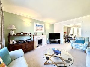 Living Room- click for photo gallery